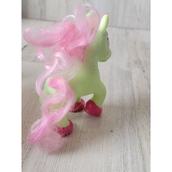 Minnie Mouse play horse heels toy figure - Picture 4 of 5